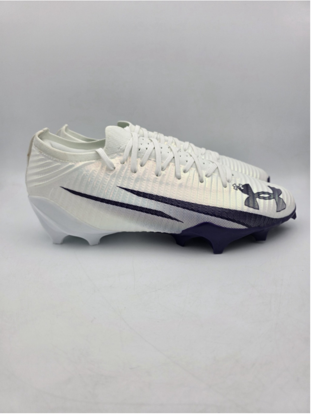 Under Armour UA Blur Pro White Purple Football Cleats 3028220-104 Size 12.5 NEW
